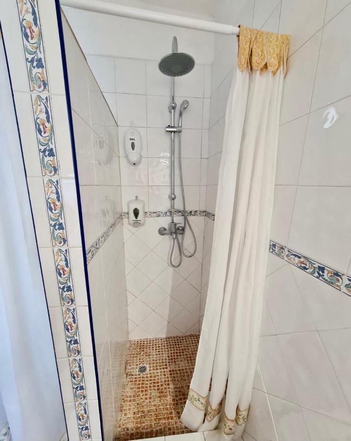 La Casita De La Brena. * Frontera